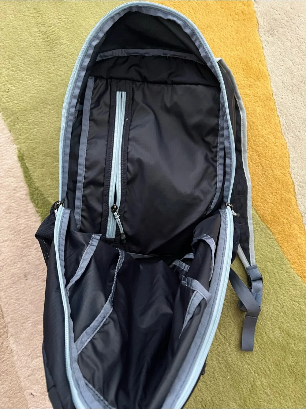 Stio Basin 25L Pack Hiking Skiing Backpack Dark Blue